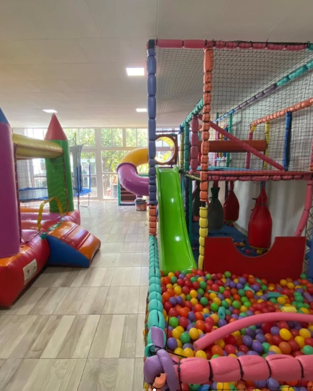 Espacio infantil del salón